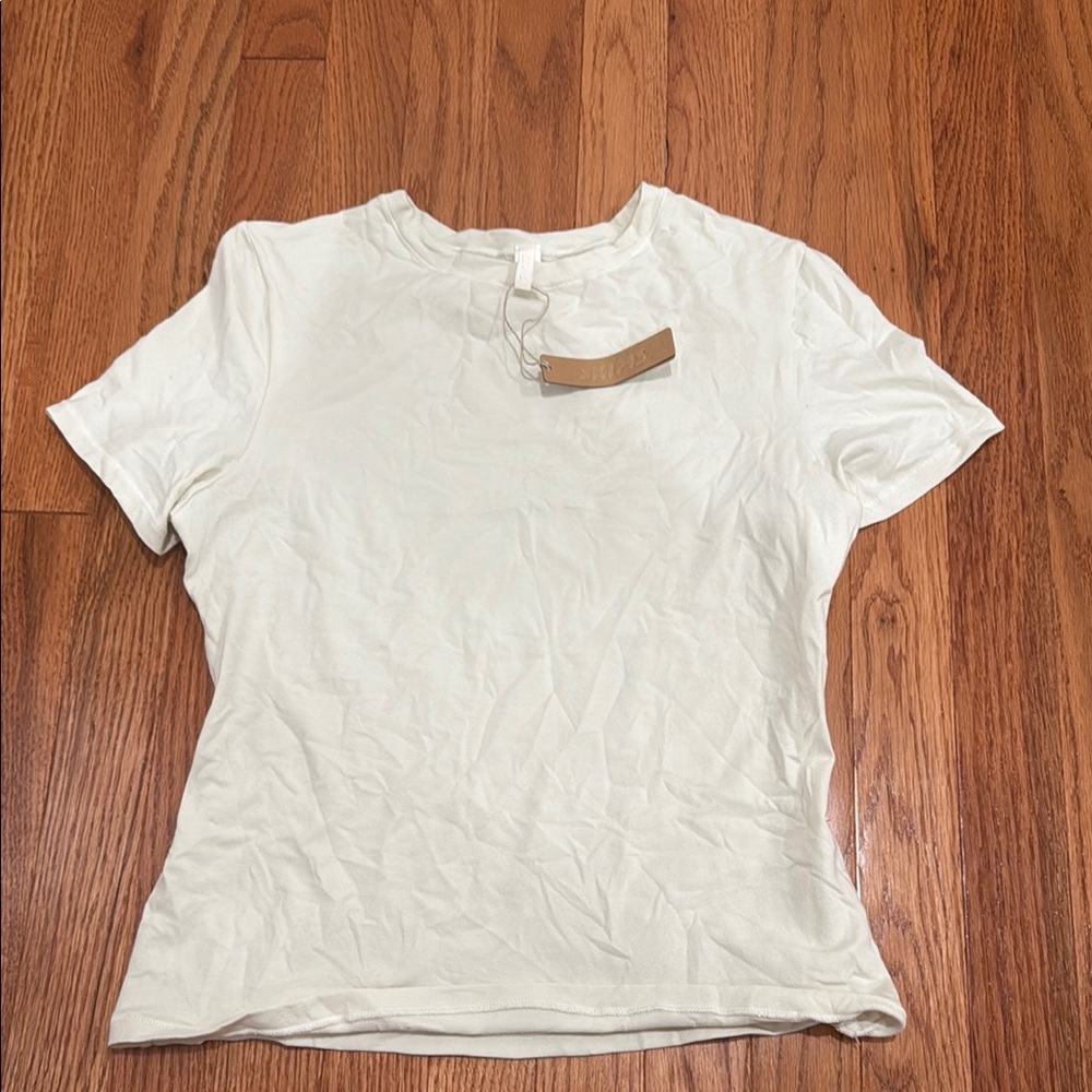 SKIMS Cream Short Sleeve Tee